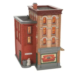 Hot Properties Village<Department 56 Central Perk