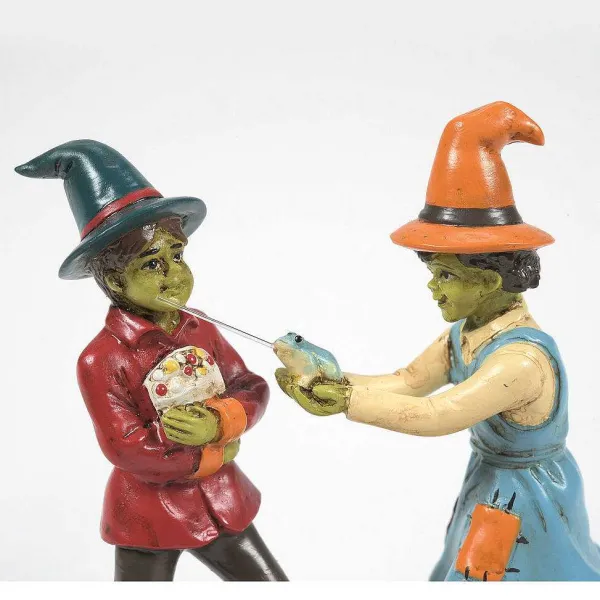 Snow Village Halloween<Department 56 The Squirting Frog Trick