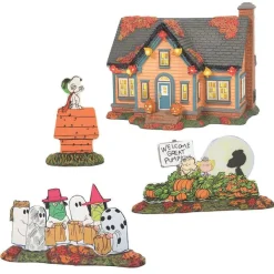 Snow Village Halloween<Department 56 Trick Or Treat Lane Peanuts